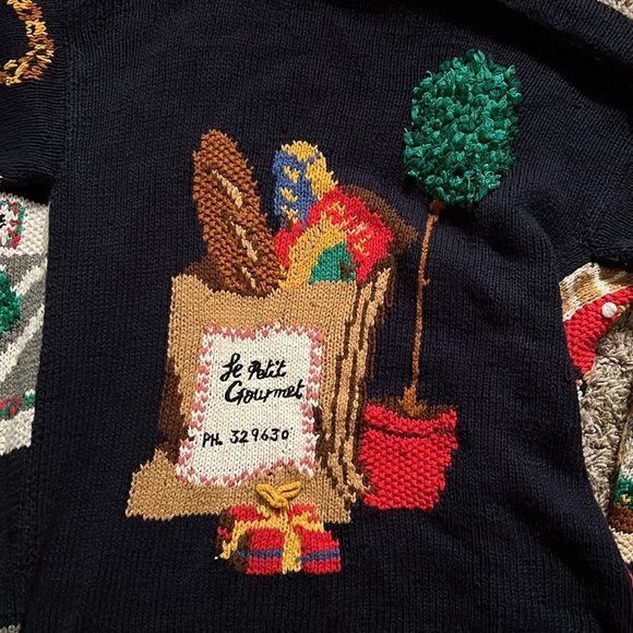 The Eagle’s Eye Hand Knit Sweater - XL. - Picture 5 of 7